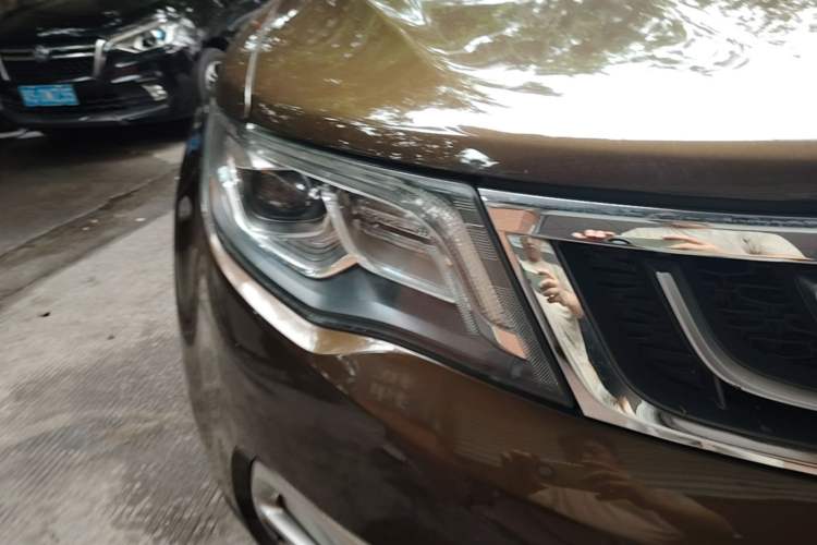 Used Geely Auto Emgrand X7 Sport 2016 1.8TD Automatic Smart Model Right Front Headlight