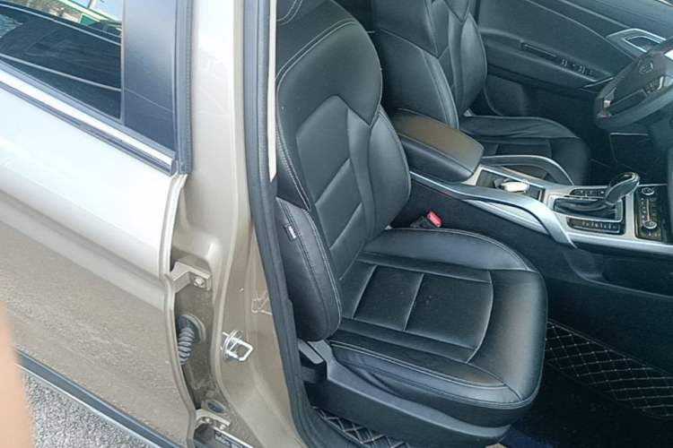 Used Geely Auto Emgrand X7 Sport 2016 1.8TD Automatic ZhiShang Model Right Front Seat