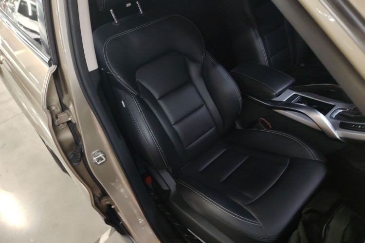 Used Geely Auto Emgrand X7 Sport 2016 1.8TD Automatic Smart Model Right Front Seat
