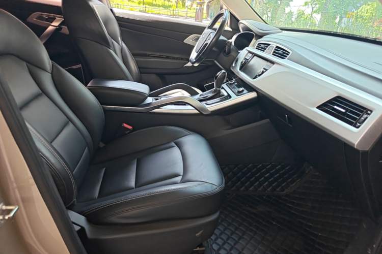 Used Geely Auto Emgrand X7 Sport 2016 1.8TD Automatic Smart Connectivity Version Right Front Seat
