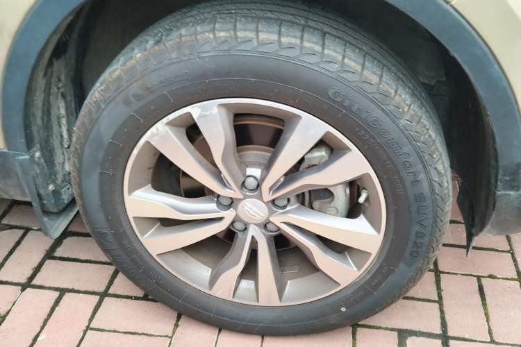 Used Geely Auto Emgrand X7 Sport 2016 2.0L Manual ZhiShang Version Right Front Wheel Hub
