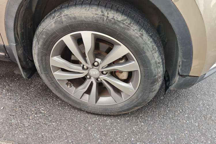 Used Geely Auto Emgrand X7 Sport 2016 1.8TD Automatic Smart Model Right Front Wheel Hub