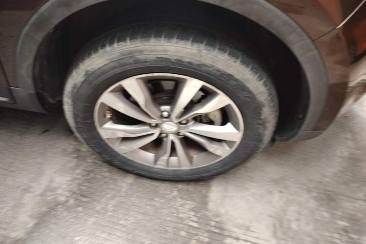 Used Geely Auto Emgrand X7 Sport 2016 1.8TD Automatic Smart Model Right Front Wheel Hub