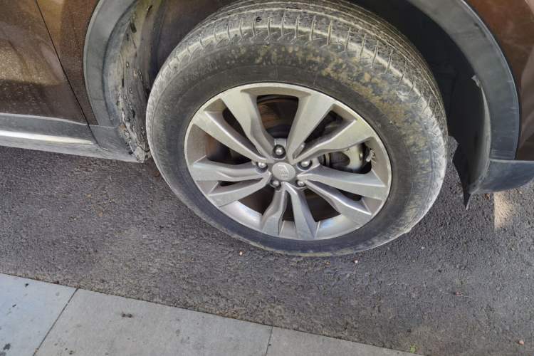 Used Geely Auto Emgrand X7 Sport 2016 1.8TD Automatic Smart Model Right Front Wheel Hub