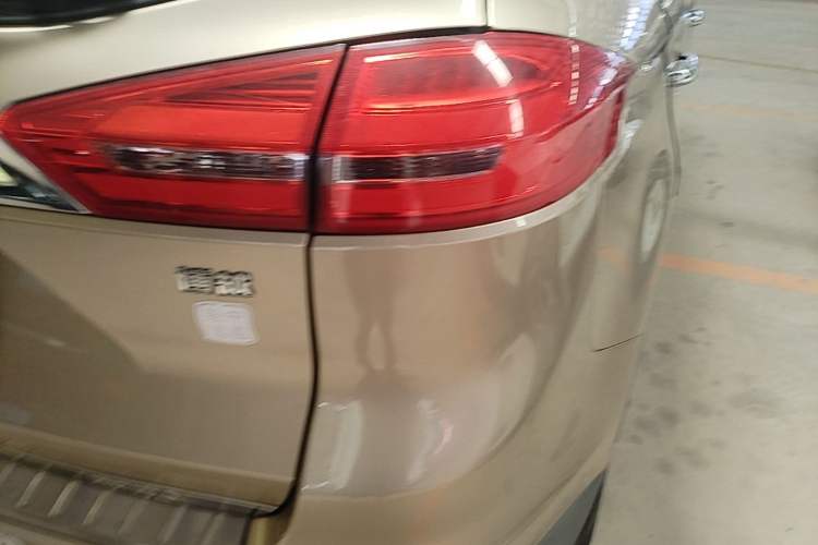 Used Geely Auto Emgrand X7 Sport 2016 1.8TD Automatic ZhiZun Version Right Rear Taillight