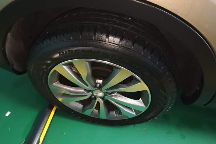 Used Geely Auto Emgrand X7 Sport 2016 1.8TD Automatic ZhiZun Version Right Rear Wheel Hub