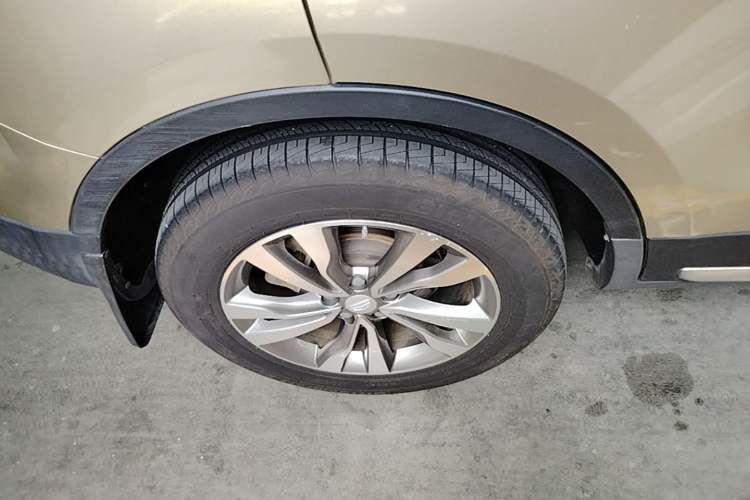 Used Geely Auto Emgrand X7 Sport 2016 1.8TD Automatic Smart Connectivity Version Right Rear Wheel Hub
