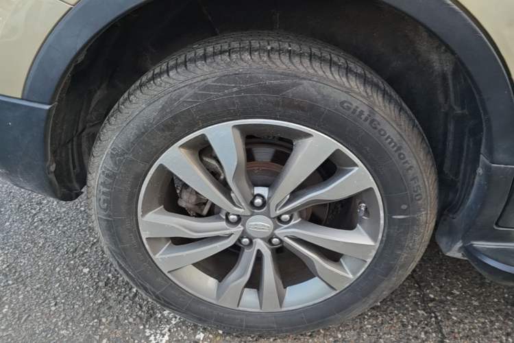 Used Geely Auto Emgrand X7 Sport 2016 1.8TD Automatic ZhiZun Version Right Rear Wheel Hub
