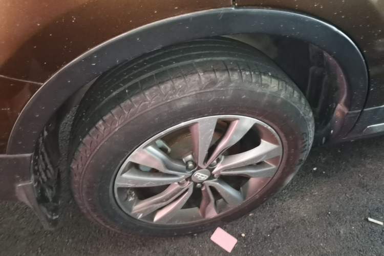 Used Geely Auto Emgrand X7 Sport 2016 1.8TD Automatic ZhiShang Model Right Rear Wheel Hub