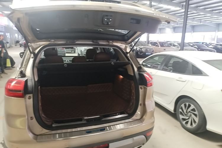 Used Geely Auto Emgrand X7 Sport 2016 1.8TD Automatic ZhiZun Version Trunk