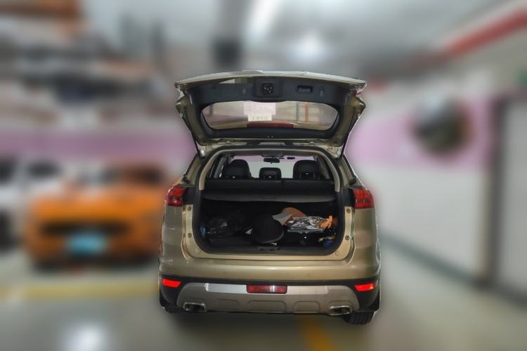 Used Geely Auto Emgrand X7 Sport 2016 1.8TD Automatic Smart Connectivity Version Trunk
