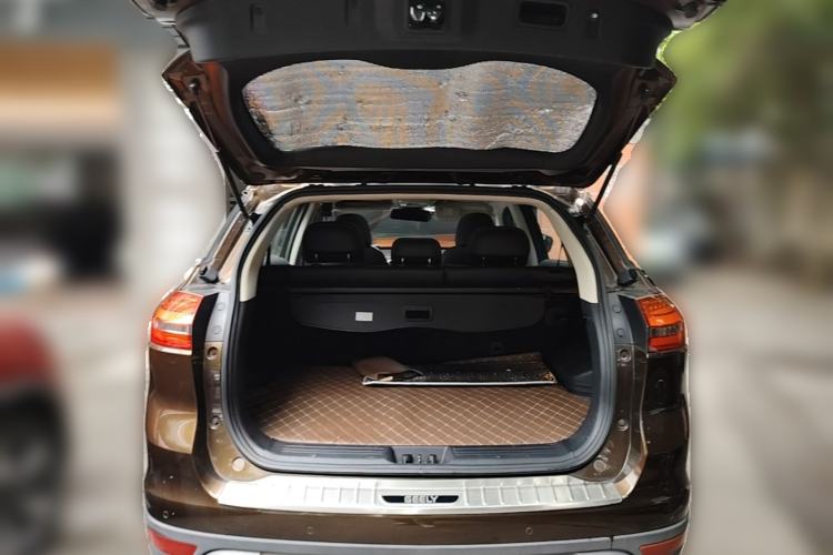 Used Geely Auto Emgrand X7 Sport 2016 1.8TD Automatic Smart Model Trunk