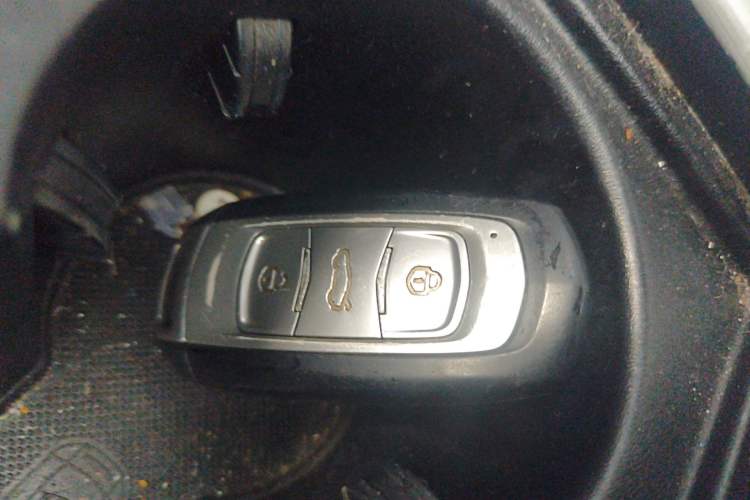 Used Geely Auto Emgrand X7 Sport 2016 1.8TD Automatic Smart Model Vehicle Key