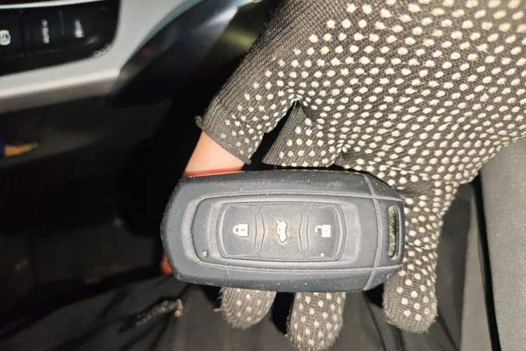Used Geely Auto Emgrand X7 Sport 2016 1.8TD Automatic Smart Model Vehicle Key