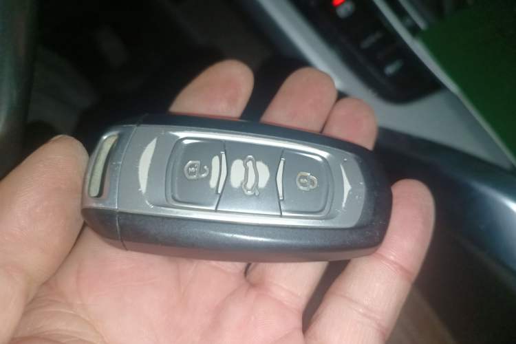 Used Geely Auto Emgrand X7 Sport 2016 1.8TD Automatic ZhiZun Version Vehicle Key