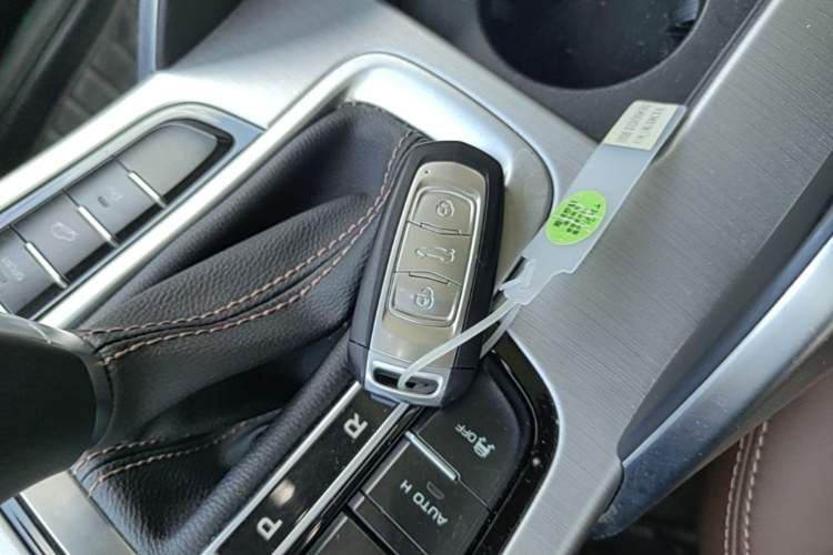 Used Geely Auto Emgrand X7 Sport 2016 1.8TD Automatic ZhiZun Version Vehicle Key