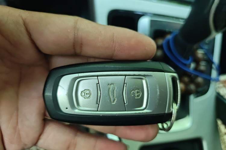 Used Geely Auto Emgrand X7 Sport 2016 1.8TD Automatic Smart Model Vehicle Key