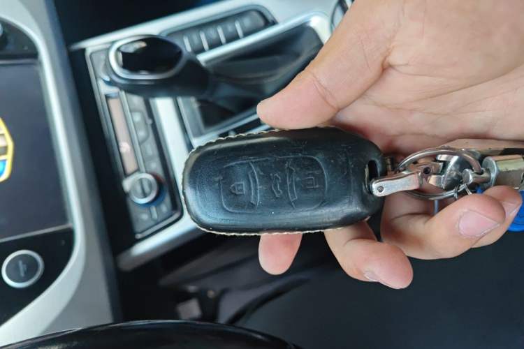 Used Geely Auto Emgrand X7 Sport 2016 1.8TD Automatic All-Wheel-Drive ZhiZun Edition Vehicle Key