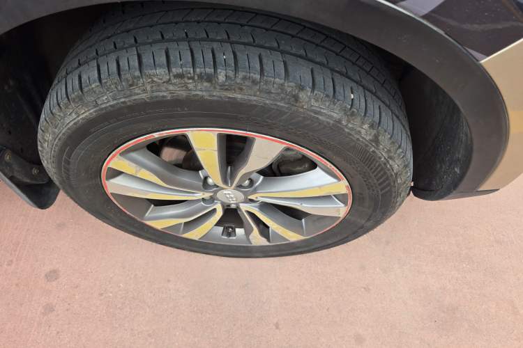 Used Geely Auto Emgrand X7 Sport 2016 2.0L Manual Smart Connect Version Right Front Wheel Hub