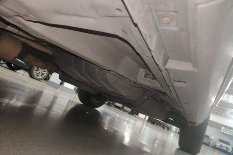 Used Geely Auto Emgrand X7 Sport 2016 1.8TD Automatic ZhiZun Version Chassis Front Left