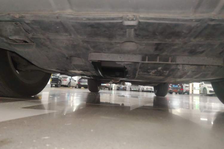 Used Geely Auto Emgrand X7 Sport 2016 1.8TD Automatic ZhiZun Version Chassis Front