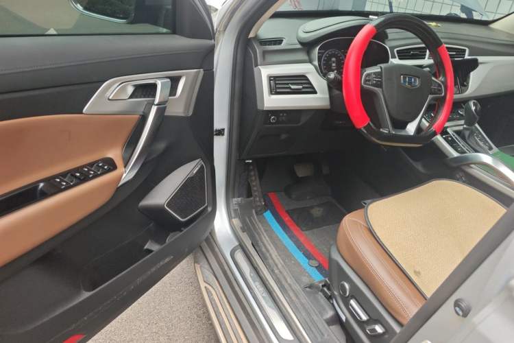 Used Geely Auto Emgrand X7 Sport 2016 1.8TD Automatic All-Wheel-Drive ZhiZun Edition Driver Seat