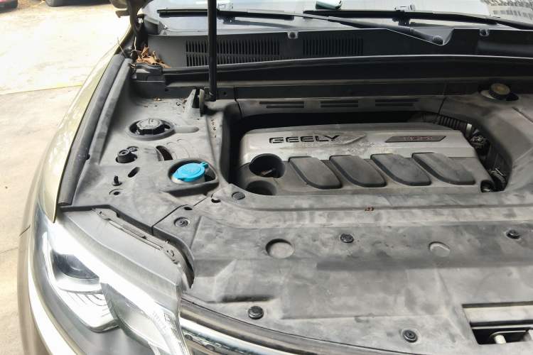 Used Geely Auto Emgrand X7 Sport 2016 1.8TD Automatic ZhiZun Version Engine Bay Right