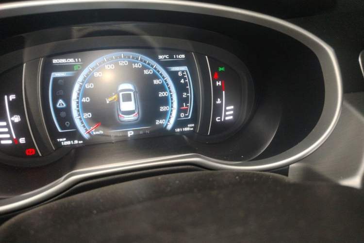 Used Geely Auto Emgrand X7 Sport 2016 1.8TD Automatic ZhiZun Version Odometer Close Up