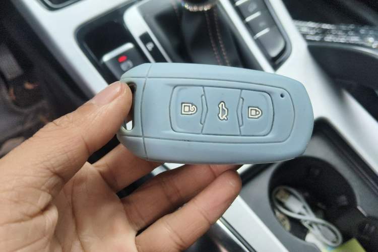 Used Geely Auto Emgrand X7 Sport 2016 1.8TD Automatic ZhiZun Version Vehicle Key