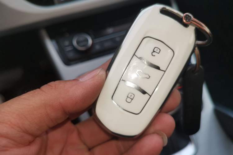Used Geely Auto Emgrand X7 Sport 2016 1.8TD Automatic ZhiZun Version Vehicle Key