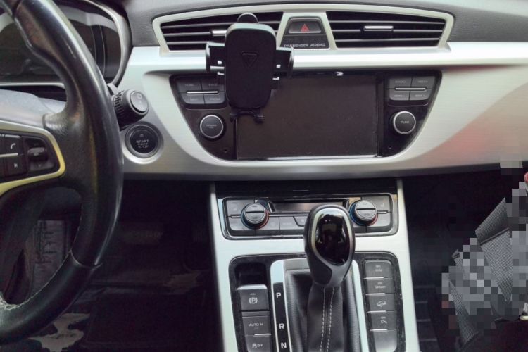 Used Geely Auto Emgrand X7 Sport 2016 1.8TD Automatic Smart Model Audio And AC Panel