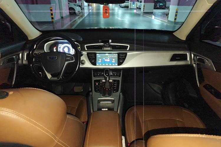 Used Geely Auto Emgrand X7 Sport 2016 1.8TD Automatic ZhiZun Version Center Console