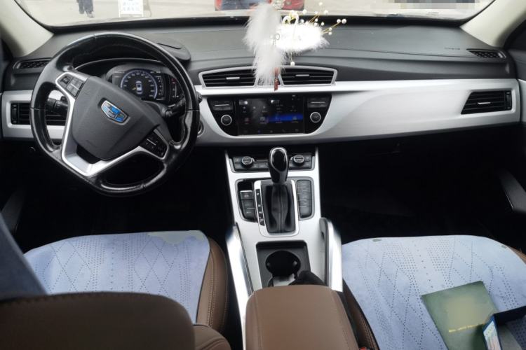 Used Geely Auto Emgrand X7 Sport 2016 1.8TD Automatic ZhiZun Version Center Console
