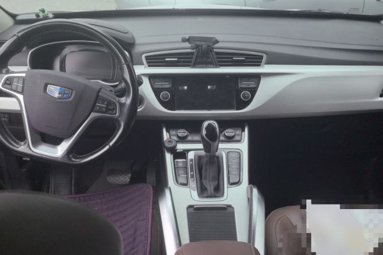 Used Geely Auto Emgrand X7 Sport 2016 1.8TD Automatic ZhiZun Version Center Console
