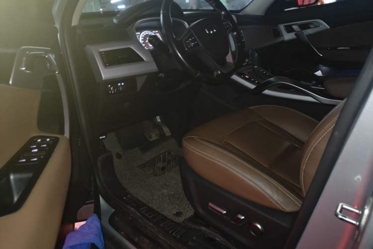 Used Geely Auto Emgrand X7 Sport 2016 1.8TD Automatic ZhiZun Version Driver Seat