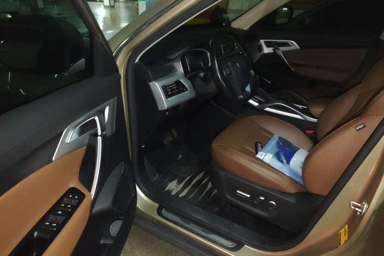 Used Geely Auto Emgrand X7 Sport 2016 1.8TD Automatic ZhiZun Version Driver Seat