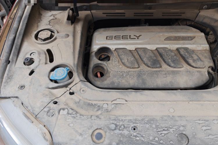 Used Geely Auto Emgrand X7 Sport 2016 1.8TD Automatic ZhiZun Version Engine Bay Right
