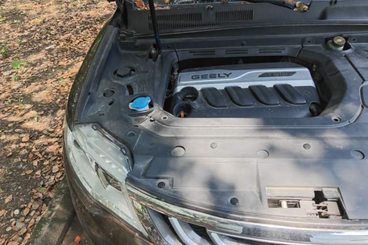 Used Geely Auto Emgrand X7 Sport 2016 1.8TD Automatic ZhiShang Model Engine Bay Right