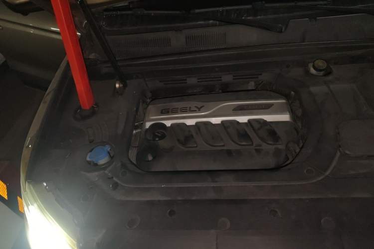 Used Geely Auto Emgrand X7 Sport 2016 1.8TD Automatic ZhiZun Version Engine Bay Right