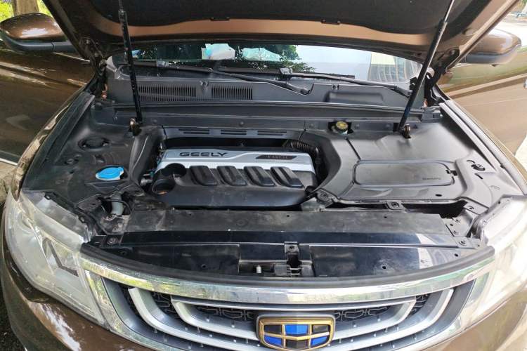 Used Geely Auto Emgrand X7 Sport 2016 1.8TD Automatic ZhiShang Model Engine Bay