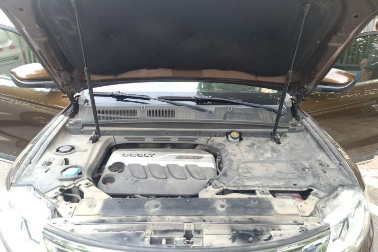 Used Geely Auto Emgrand X7 Sport 2016 1.8TD Manual ZhiShang Model Engine Bay