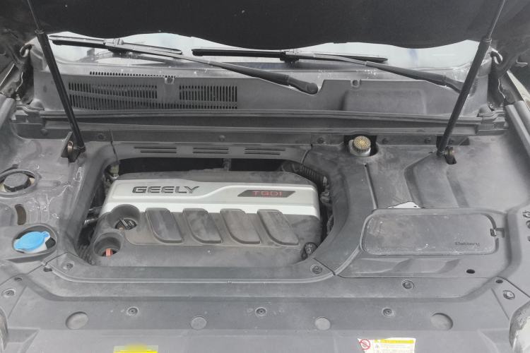 Used Geely Auto Emgrand X7 Sport 2016 1.8TD Automatic ZhiZun Version Engine Bay