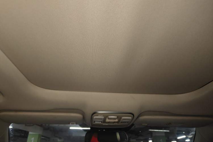 Used Geely Auto Emgrand X7 Sport 2016 1.8TD Automatic ZhiZun Version Headliner