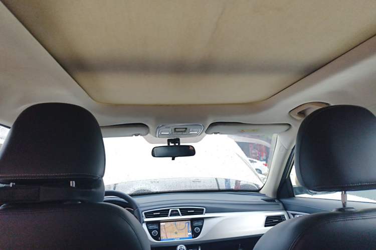 Used Geely Auto Emgrand X7 Sport 2016 2.0L Manual ZhiShang Version Headliner