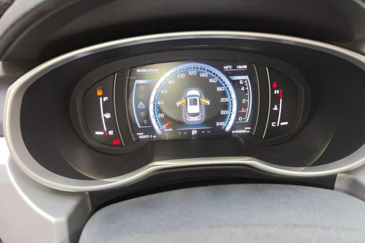 Used Geely Auto Emgrand X7 Sport 2016 1.8TD Automatic ZhiZun Version Instrument Cluster