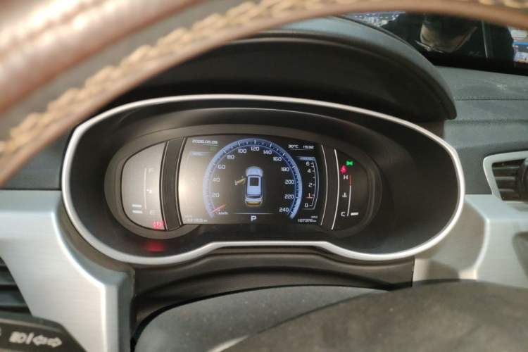Used Geely Auto Emgrand X7 Sport 2016 1.8TD Automatic ZhiZun Version Instrument Cluster
