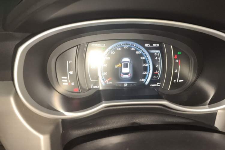 Used Geely Auto Emgrand X7 Sport 2016 1.8TD Automatic Smart Model Instrument Cluster