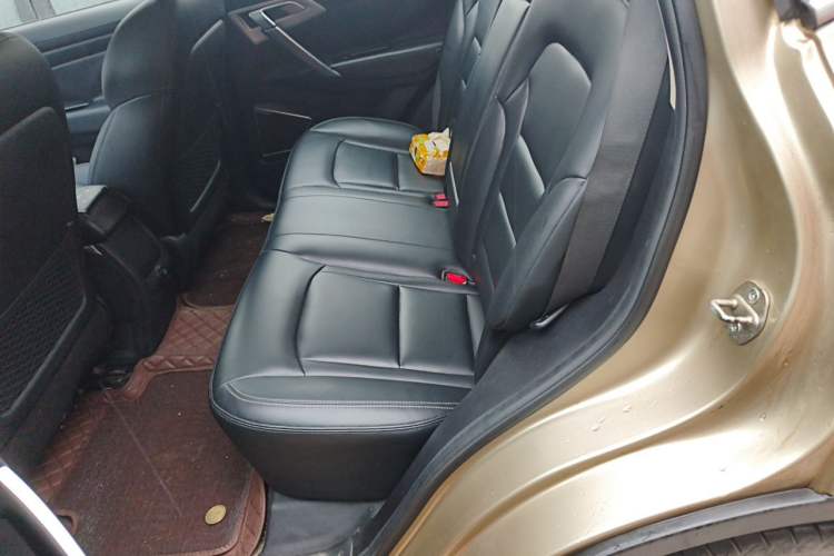 Used Geely Auto Emgrand X7 Sport 2016 2.0L Manual ZhiShang Version Left Rear Seat