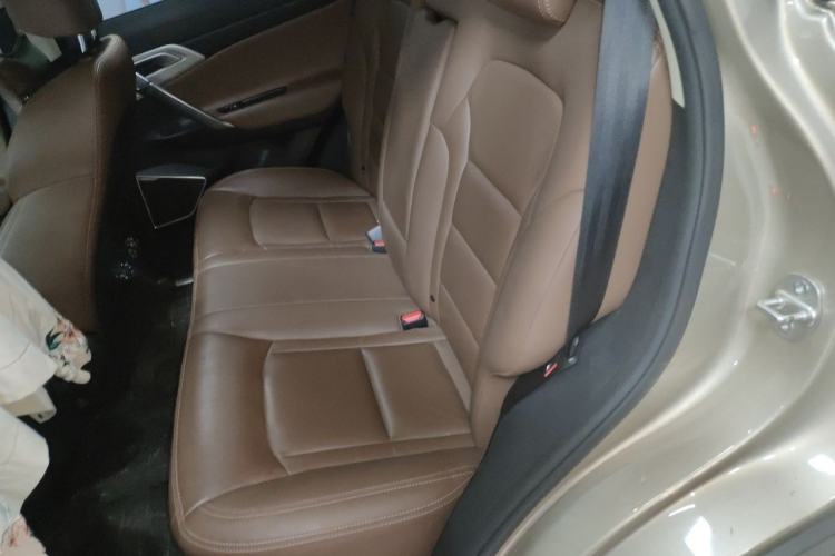 Used Geely Auto Emgrand X7 Sport 2016 1.8TD Automatic ZhiZun Version Left Rear Seat