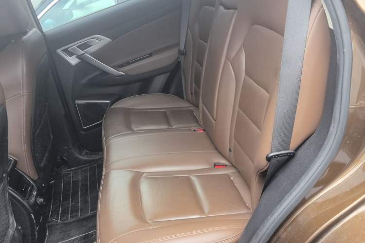 Used Geely Auto Emgrand X7 Sport 2016 1.8TD Automatic ZhiZun Version Left Rear Seat